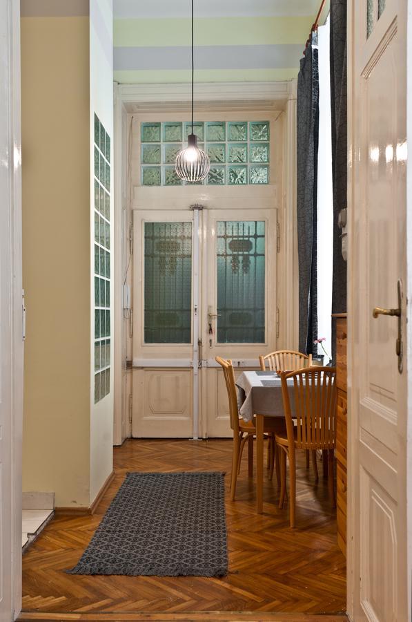 Capital Center Apartments Uelloi Budapest Luaran gambar